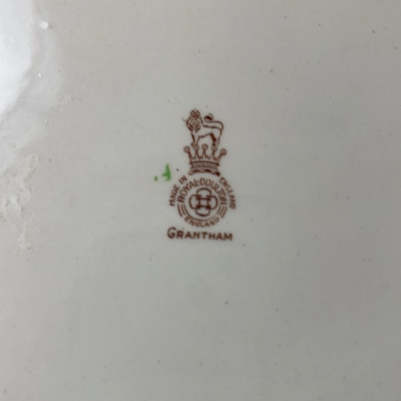 Royal Doulton GRANTHAM 8.5" x 11”Oval Vegetable Serving Bowl, (c. 1950’s) - Picture 7 of 7